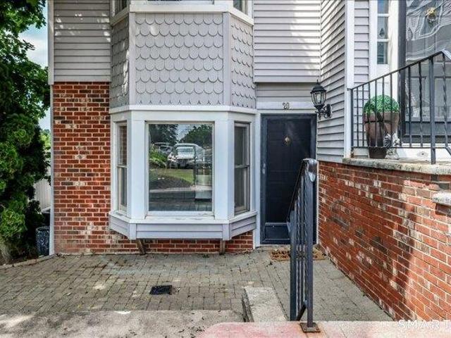 Condo for sale in Danbury, Connecticut