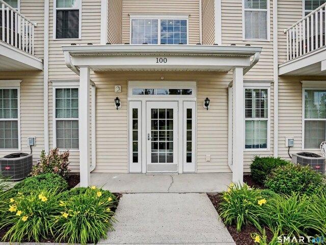 Condo for sale in Danbury, Connecticut
