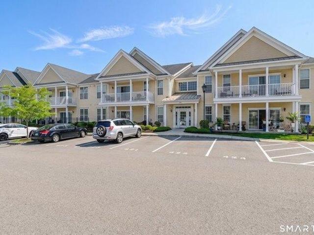 Condo for sale in Danbury, Connecticut