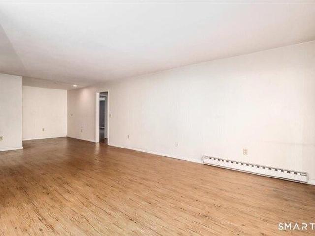 Condo for sale in Danbury, Connecticut