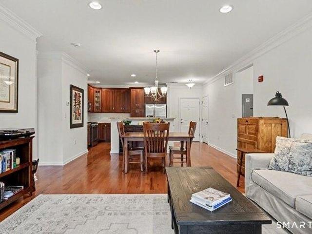 Condo for sale in Danbury, Connecticut