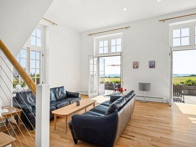Condo for sale in Bristol, Massachusetts
