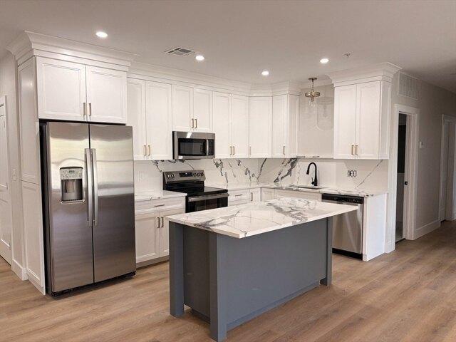 Condo for sale in Dedham, Massachusetts