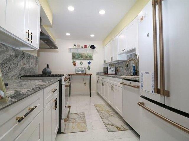 Condo for sale in Dedham, Massachusetts