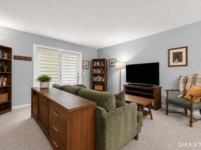 Condo for sale in Derby, Connecticut