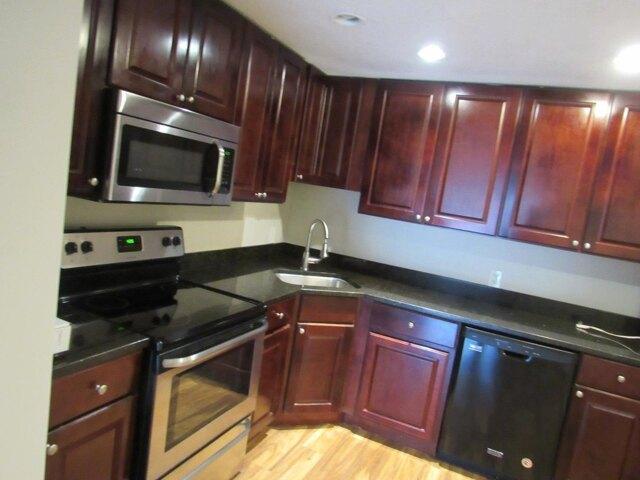 Condo for sale in Garden Meadows, Derry