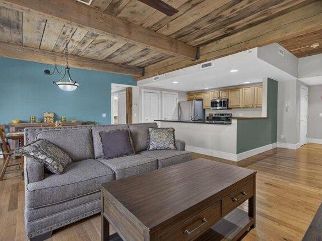 Condo for sale in Derry Village, Derry