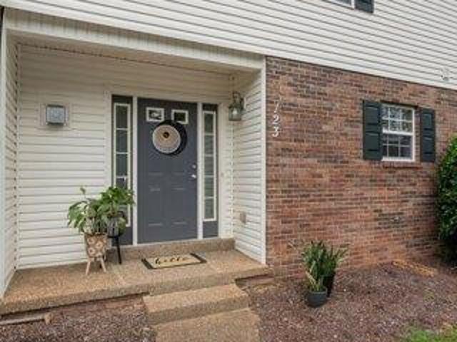 Condo for sale in Dickson, Tennessee