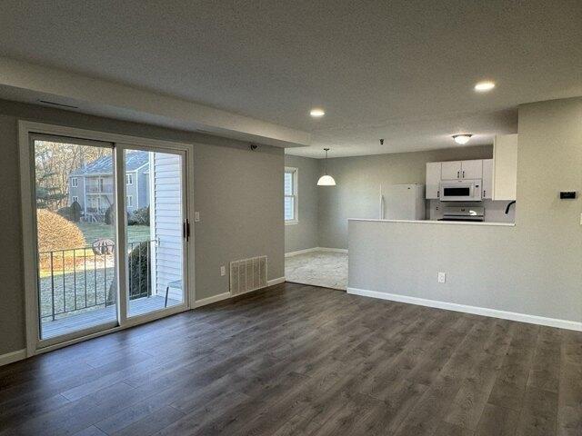Condo for sale in Dracut, Massachusetts