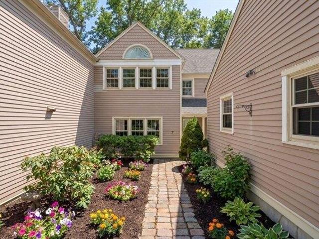 Condo for sale in Duxbury, Massachusetts