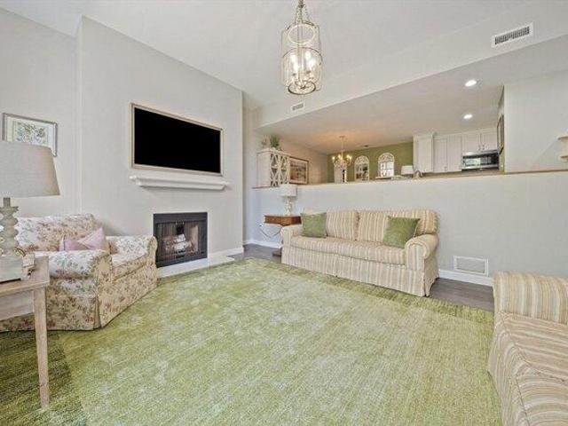Condo for sale in Duxbury, Massachusetts