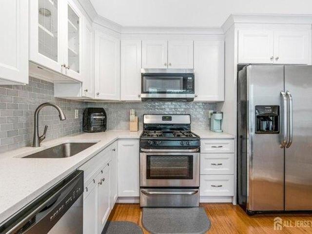Condo for sale in East Brunswick, New Jersey