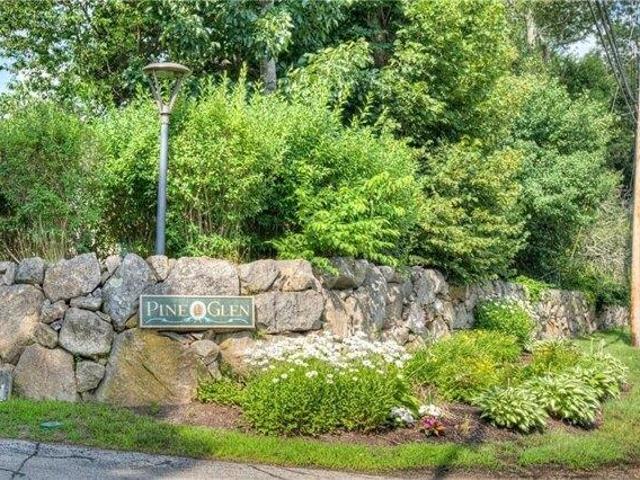 Condo for sale in East Greenwich, Rhode Island