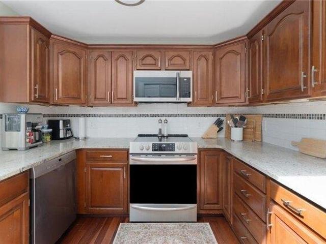 Condo for sale in East Greenwich, Rhode Island