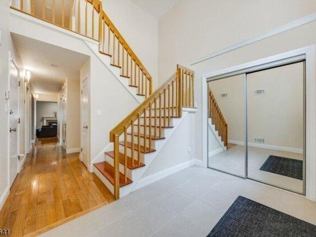 Condo for sale in East Hanover, New Jersey