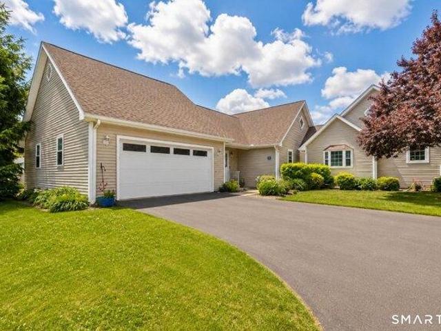 Condo for sale in East Hartford, Connecticut