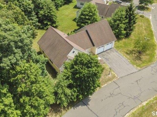 Condo for sale in East Hartford, Connecticut