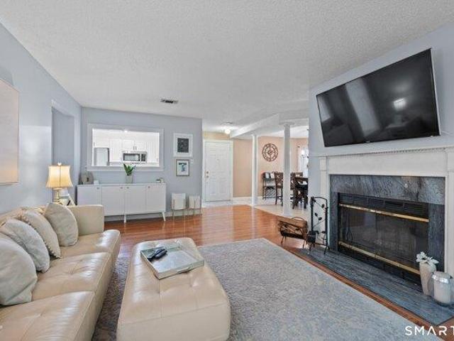 Condo for sale in East Haven, Connecticut