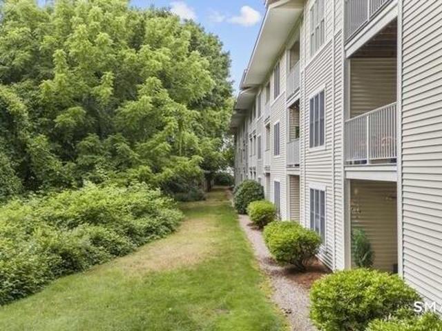 Condo for sale in East Lyme, Connecticut