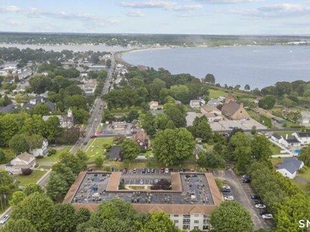 Condo for sale in East Lyme, Connecticut