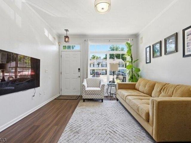 Condo for sale in Newark, New Jersey