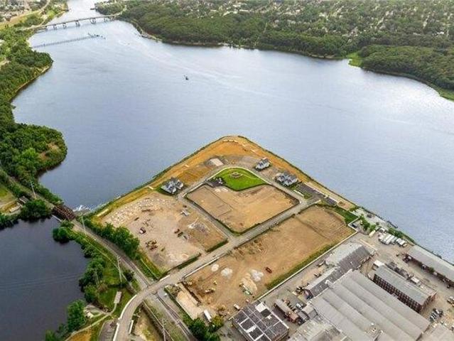 Condo for sale in East Providence, Rhode Island