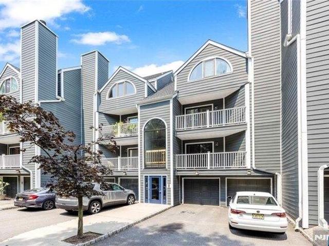 Condo for sale in East Rutherford, New Jersey