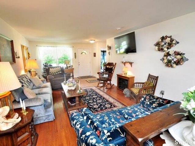 Condo for sale in East Windsor, Connecticut