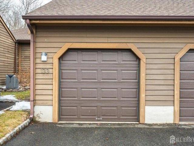 Condo for sale in Edison, New Jersey