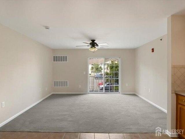 Condo for sale in Edison, New Jersey