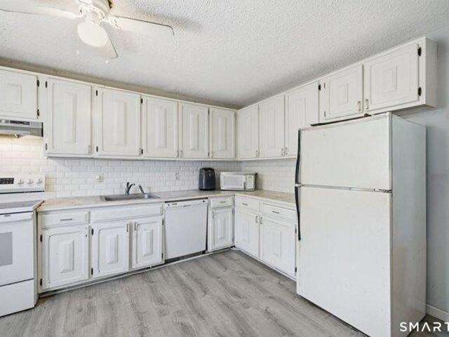 Condo for sale in Enfield, Connecticut