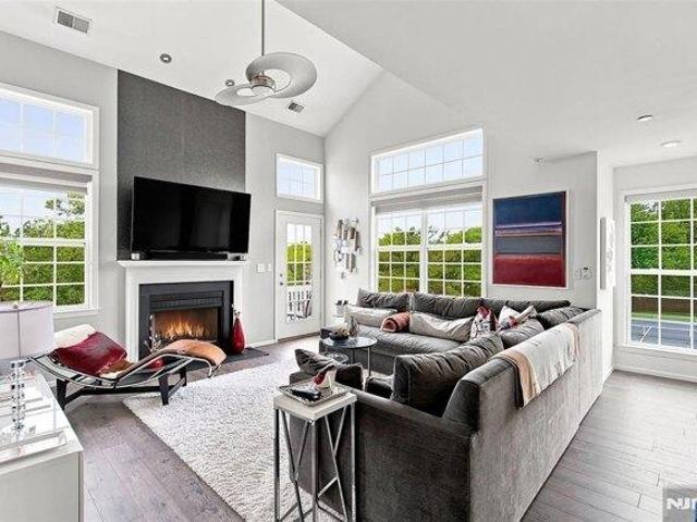 Condo for sale in Englewood, New Jersey