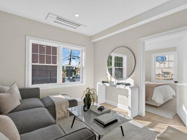 Condo for sale in Hendersonville, Everett