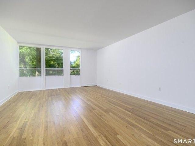 Condo for sale in Stratfield, Fairfield