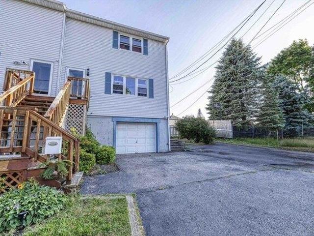 Condo for sale in Bristol, Massachusetts