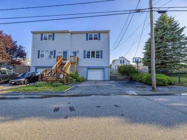 Condo for sale in Bristol, Massachusetts