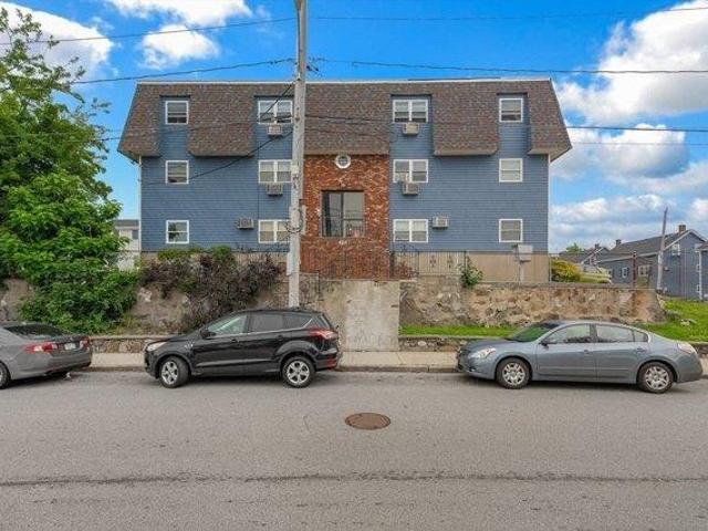 Condo for sale in Bristol, Massachusetts