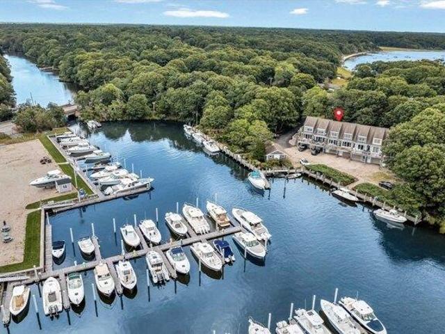 Condo for sale in Falmouth, Barnstable County