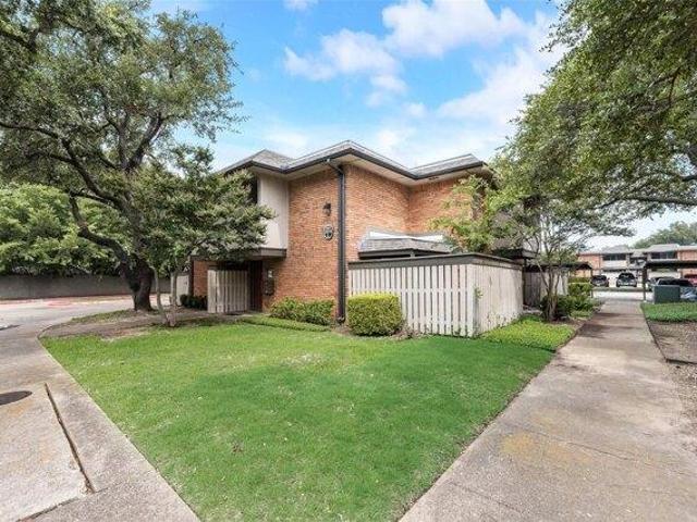 Condo for sale in Farmers Branch