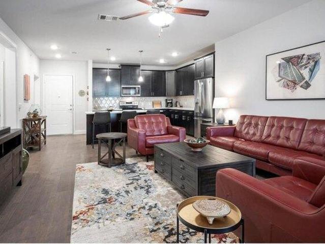 Condo for sale in Farmers Branch