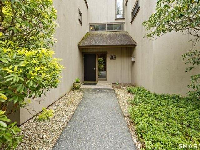 Condo for sale in Avon, Connecticut