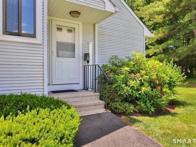 Condo for sale in Farmington, Connecticut