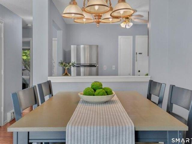 Condo for sale in Farmington, Connecticut
