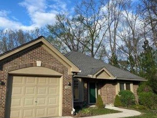 Condo for sale in Farmington, Michigan