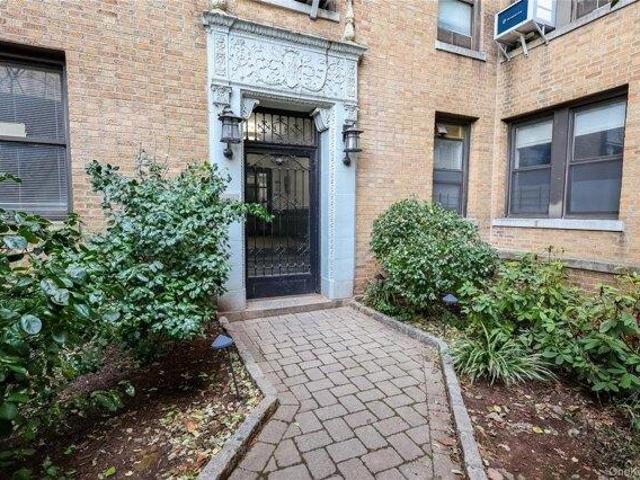 Condo for sale in Queens, Arverne
