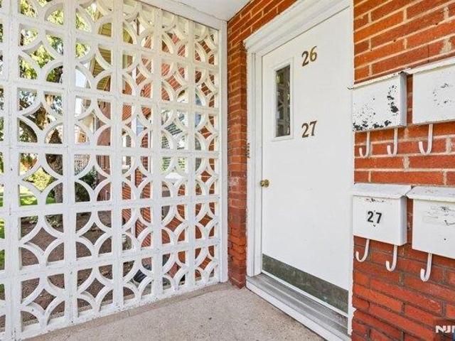Condo for sale in Fort Lee, New Jersey