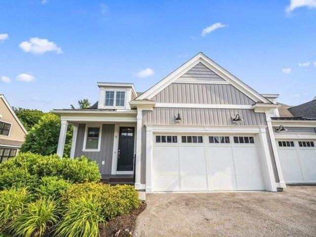 Condo for sale in Framingham, Massachusetts