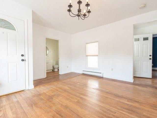 Condo for sale in Franklin, Massachusetts