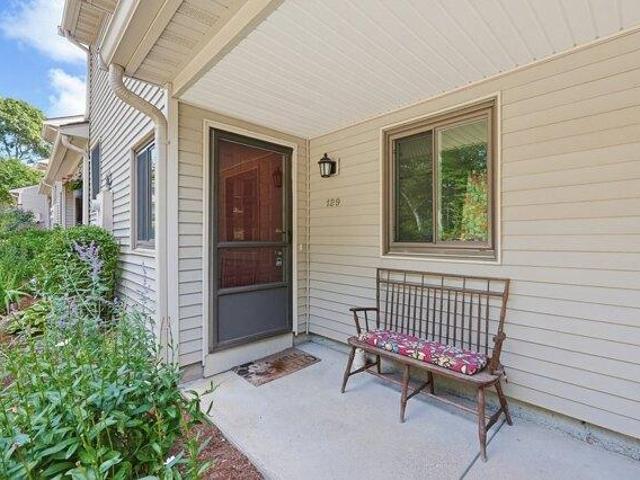 Condo for sale in Franklin, Massachusetts