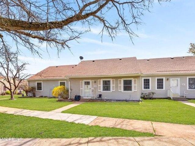 Condo for sale in Monmouth, New Jersey